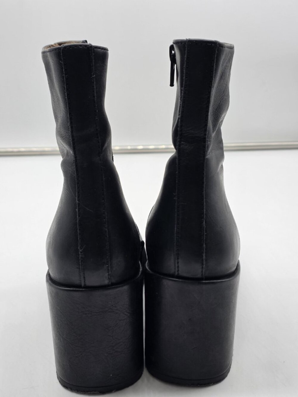 Free People Boots Womens 7.5 Black Nicola Leather Ankle Block Heel Zip Booties - Picture 7 of 12